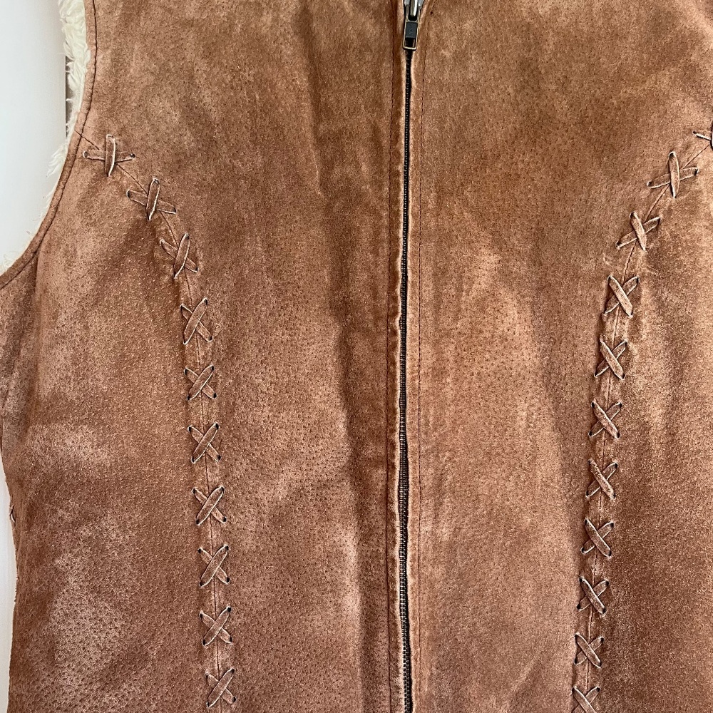 Ruff Hewn Vintage Suede Leather and Sherpa Vest Size L - Picture 3 of 10